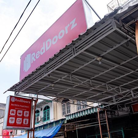 Hotel Reddoorz Near Rsud Dr Pringadi Medan 3 Exterior foto